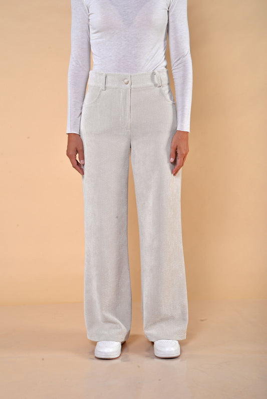 Gewachste Cordhose mit weitem Bein