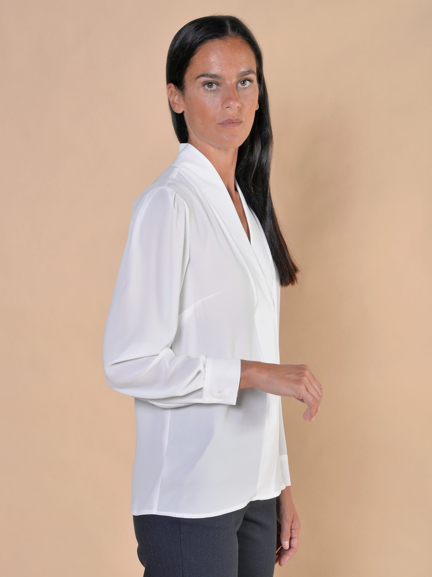 Blusa Scollo a V Con Bordo