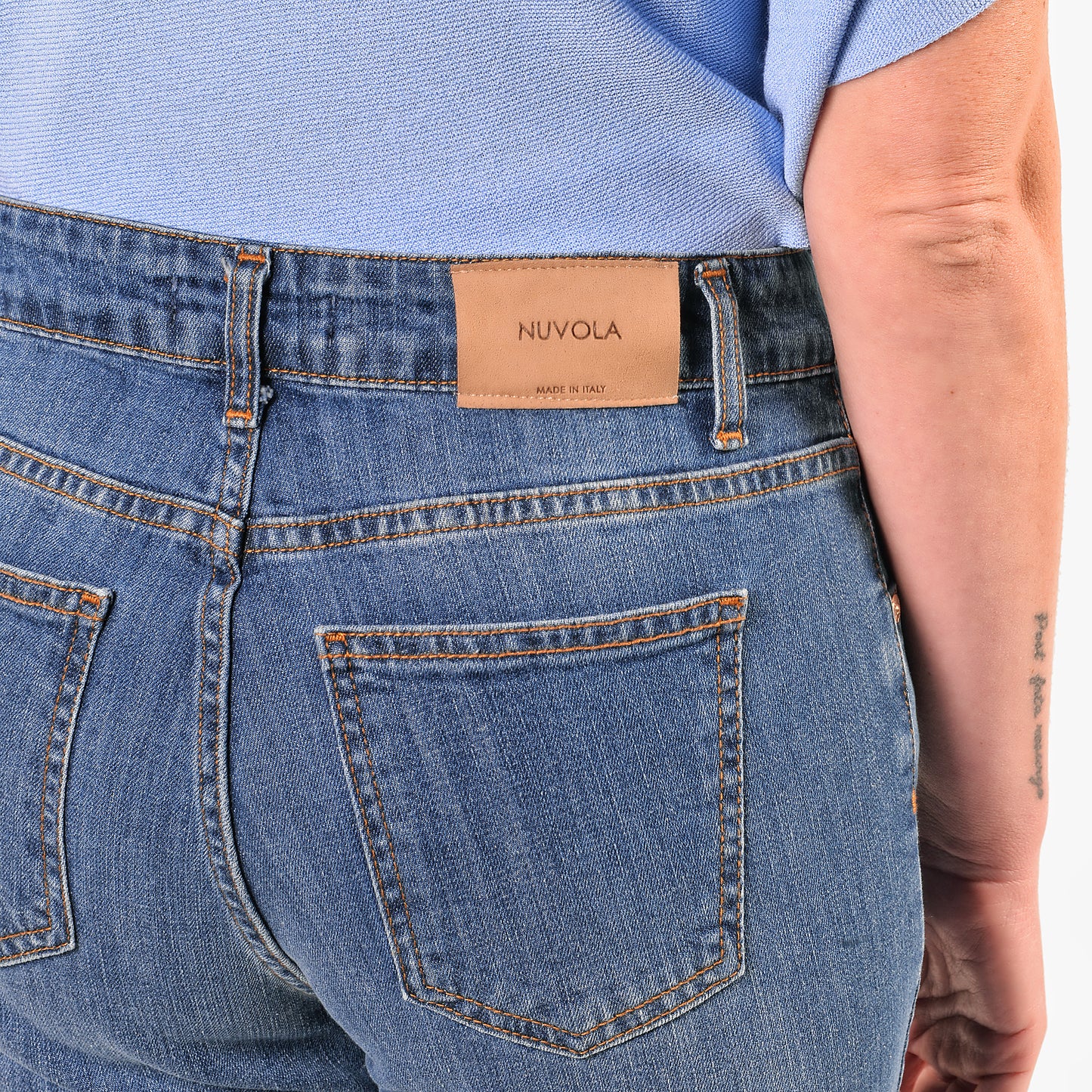 Jeans a Zampa Blu Denim Sfrangiato