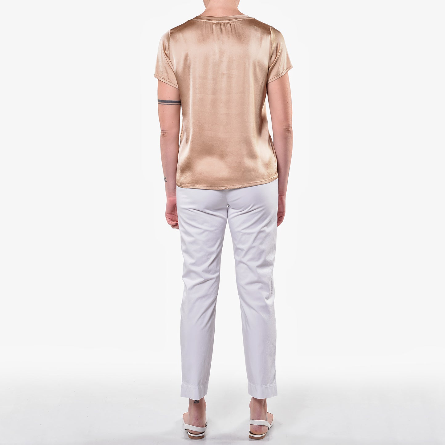 T-shirt Scollo a V in Raso di Viscosa Elasticizzato Deserto 1/2 Manica