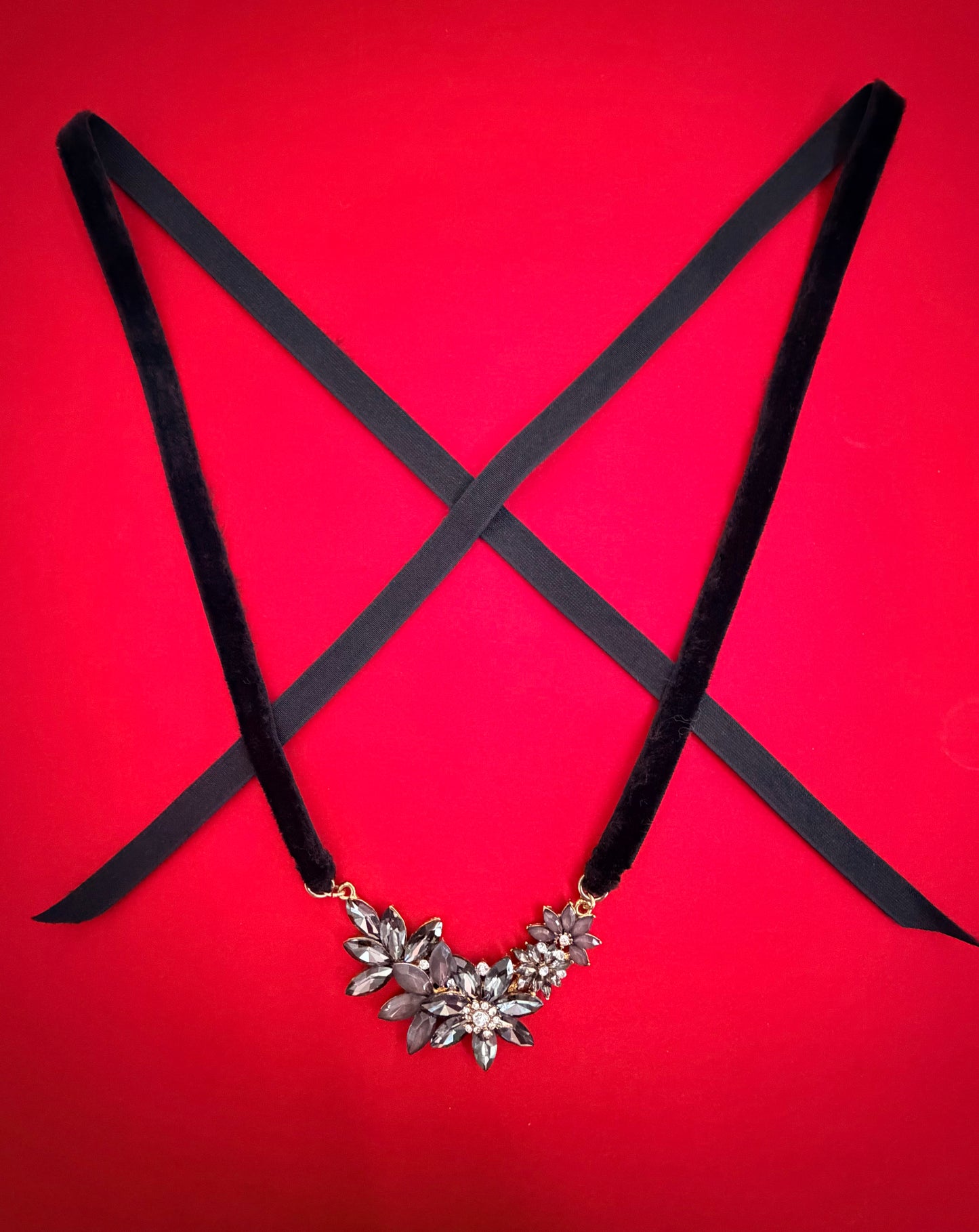 Girocollo con Motivo Floreale