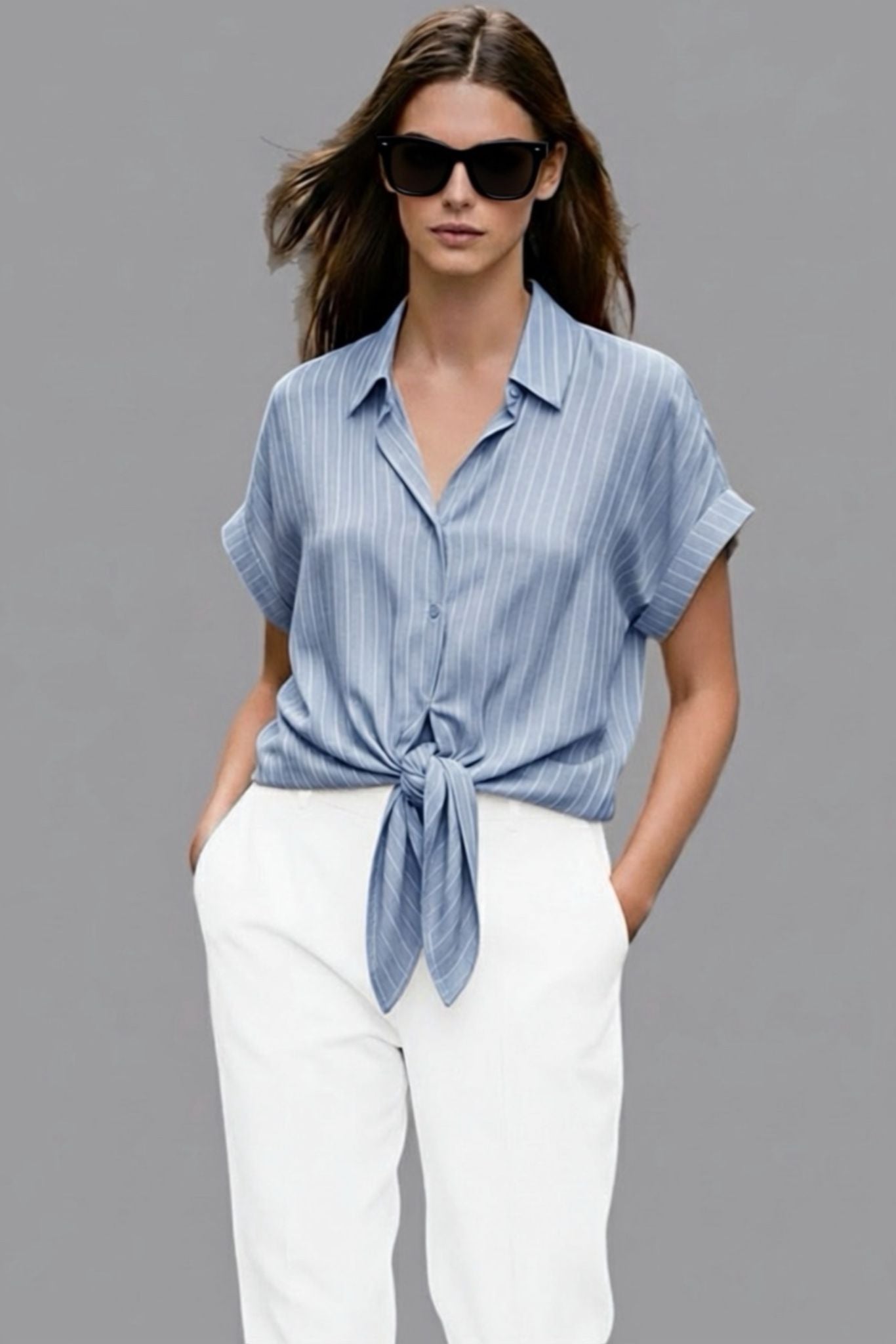 Camicia Bianca a Righe con Nodo