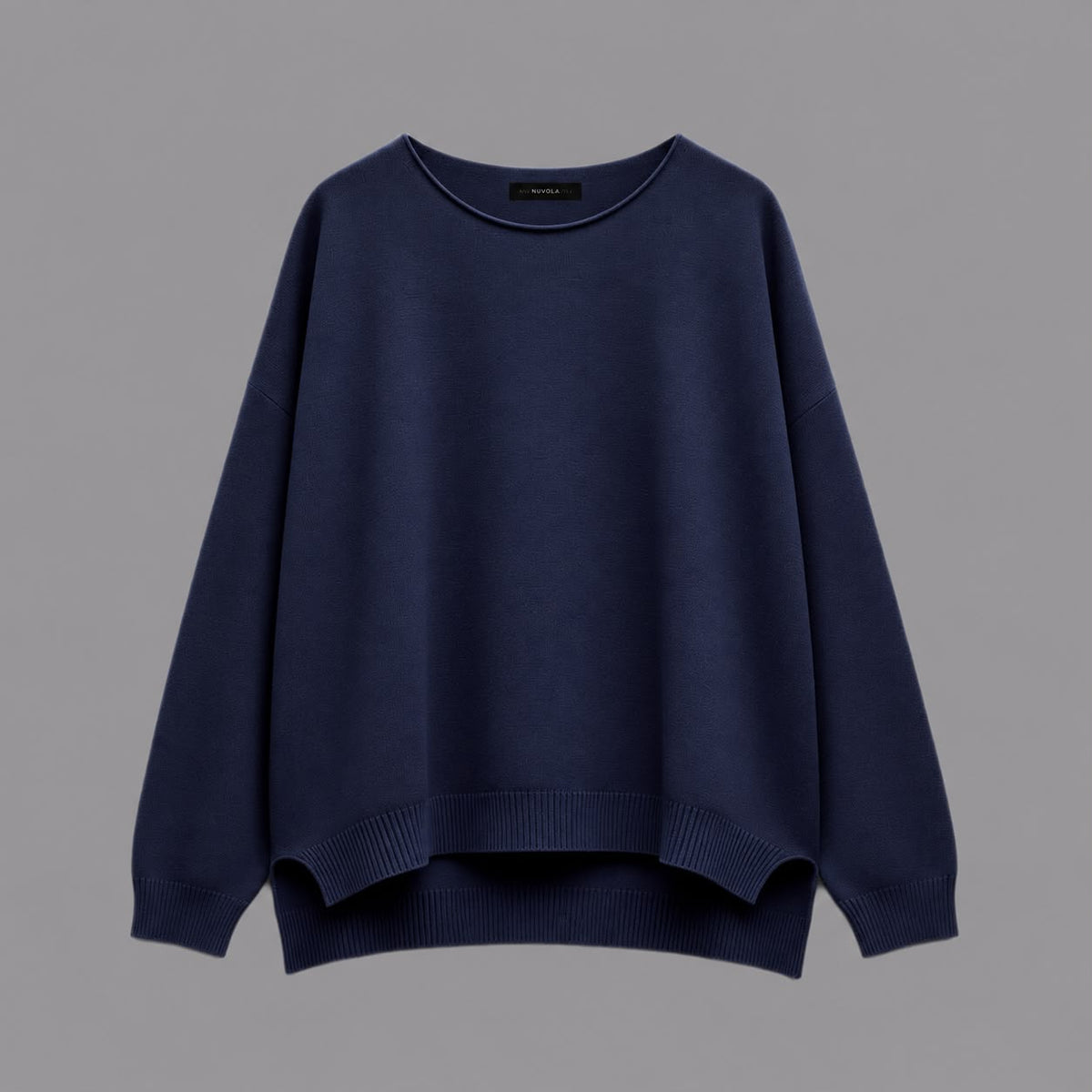Maglia Scollo a Barca con Spacchi Blu