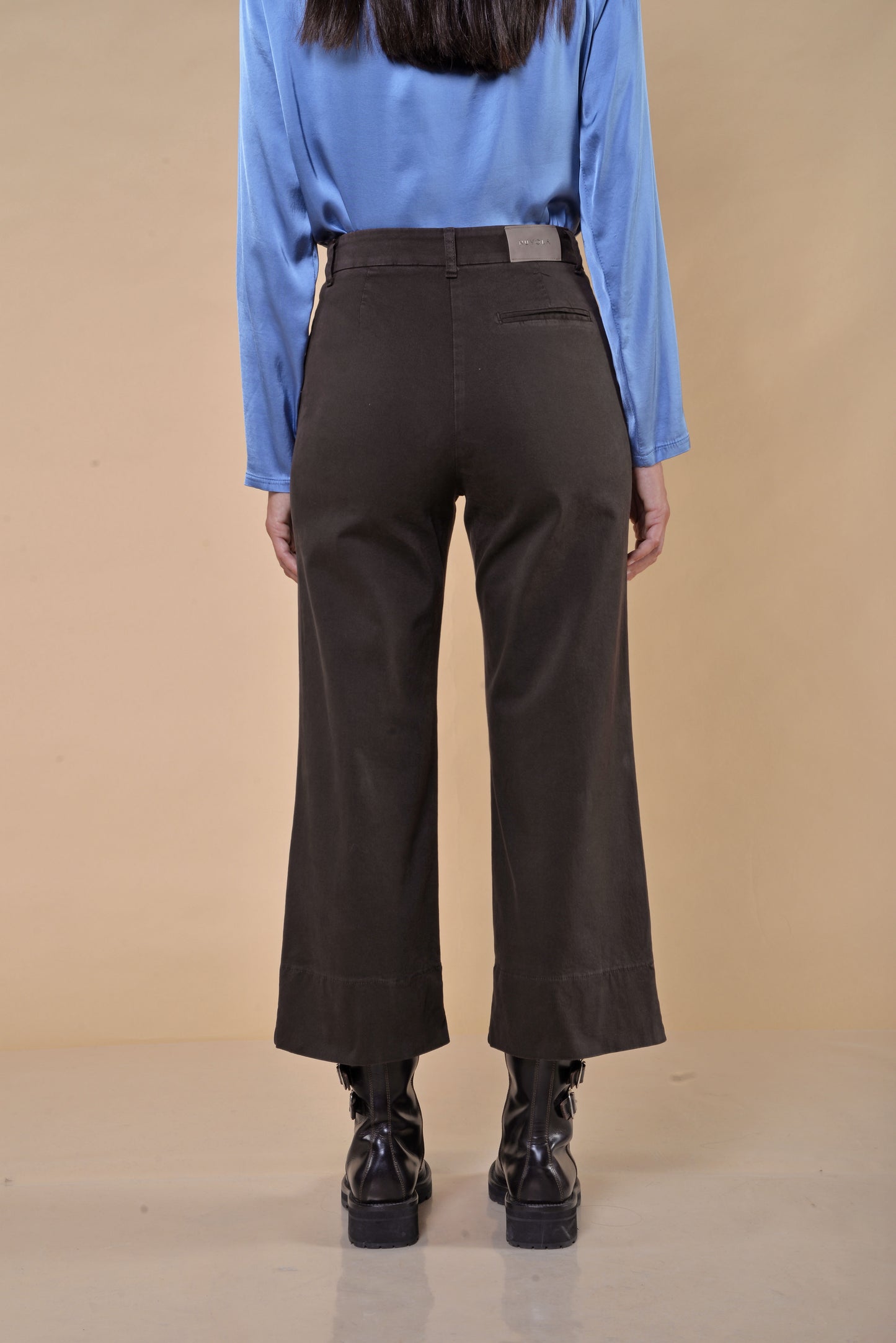 Pantaloni tinti in capo Moro