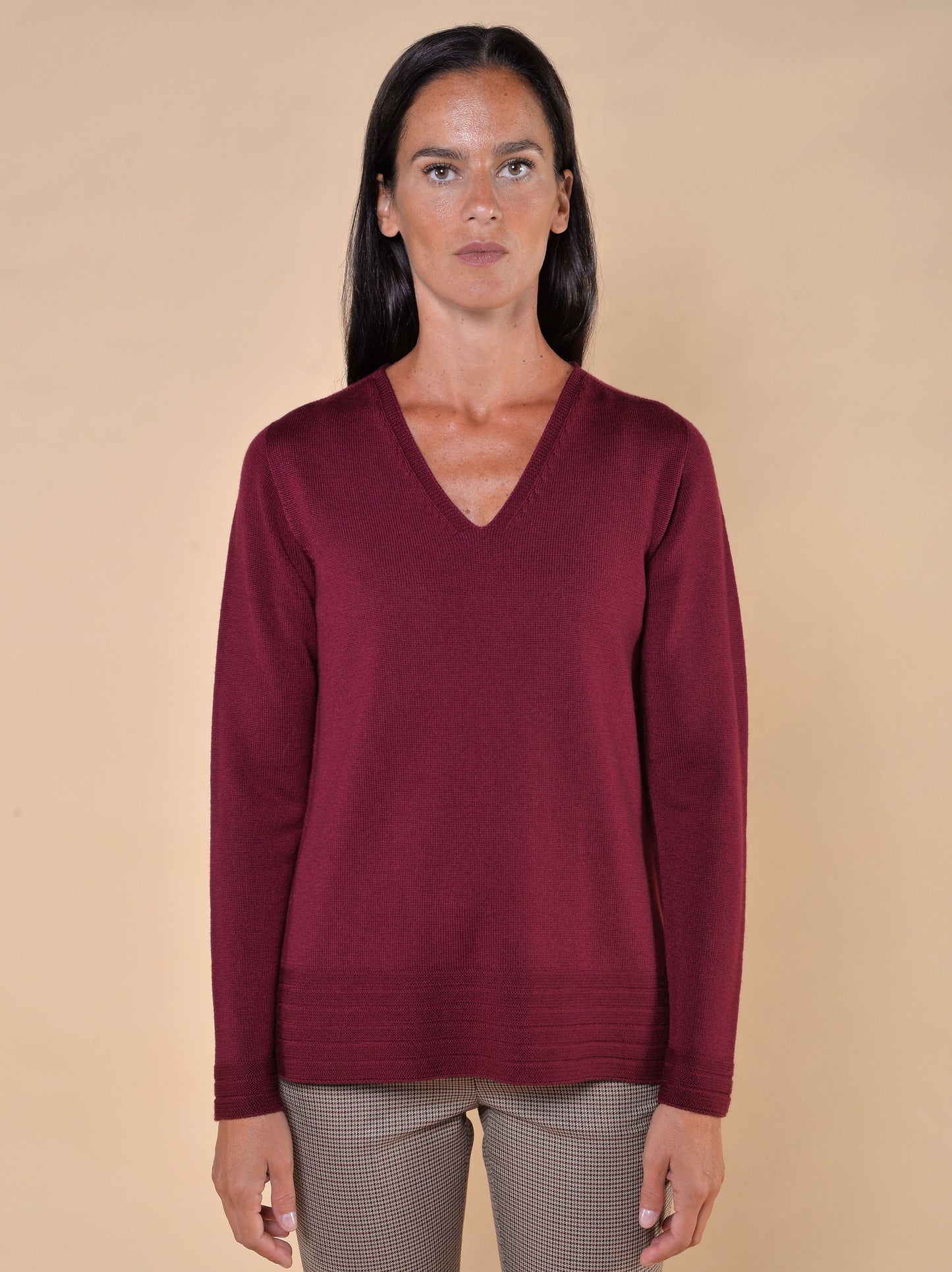 Maglia in Pura Lana Vergine Scollo a V Bordeaux