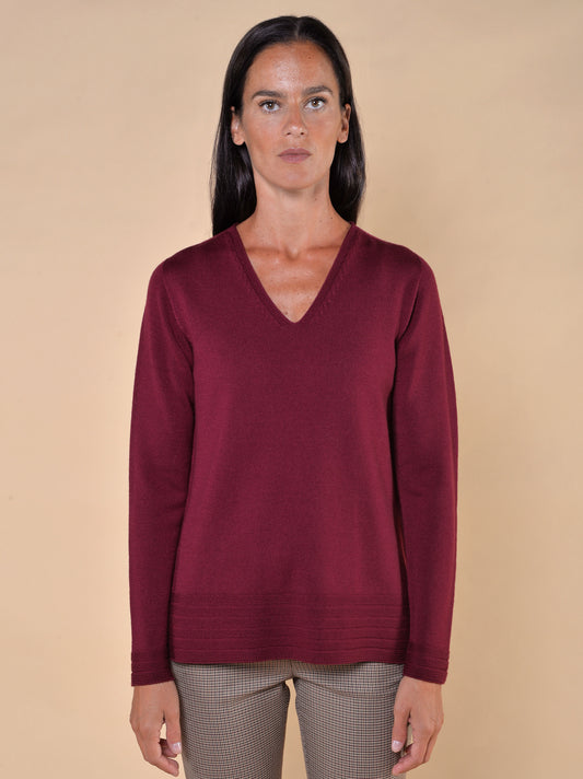 Maglia in Pura Lana Vergine Scollo a V Bordeaux