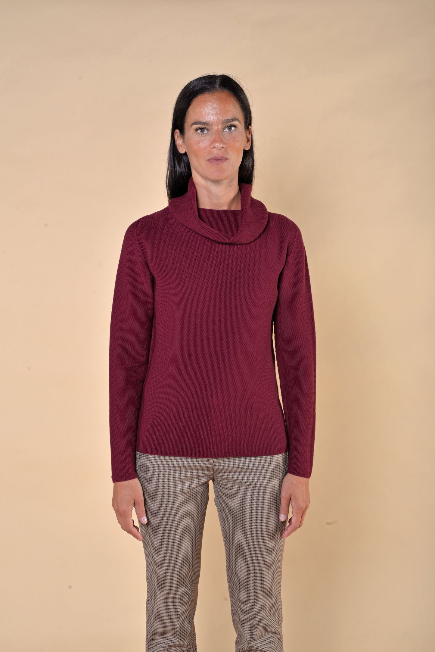 Maglia in Pura Lana Vergine Collo a Ciambella Bordeaux