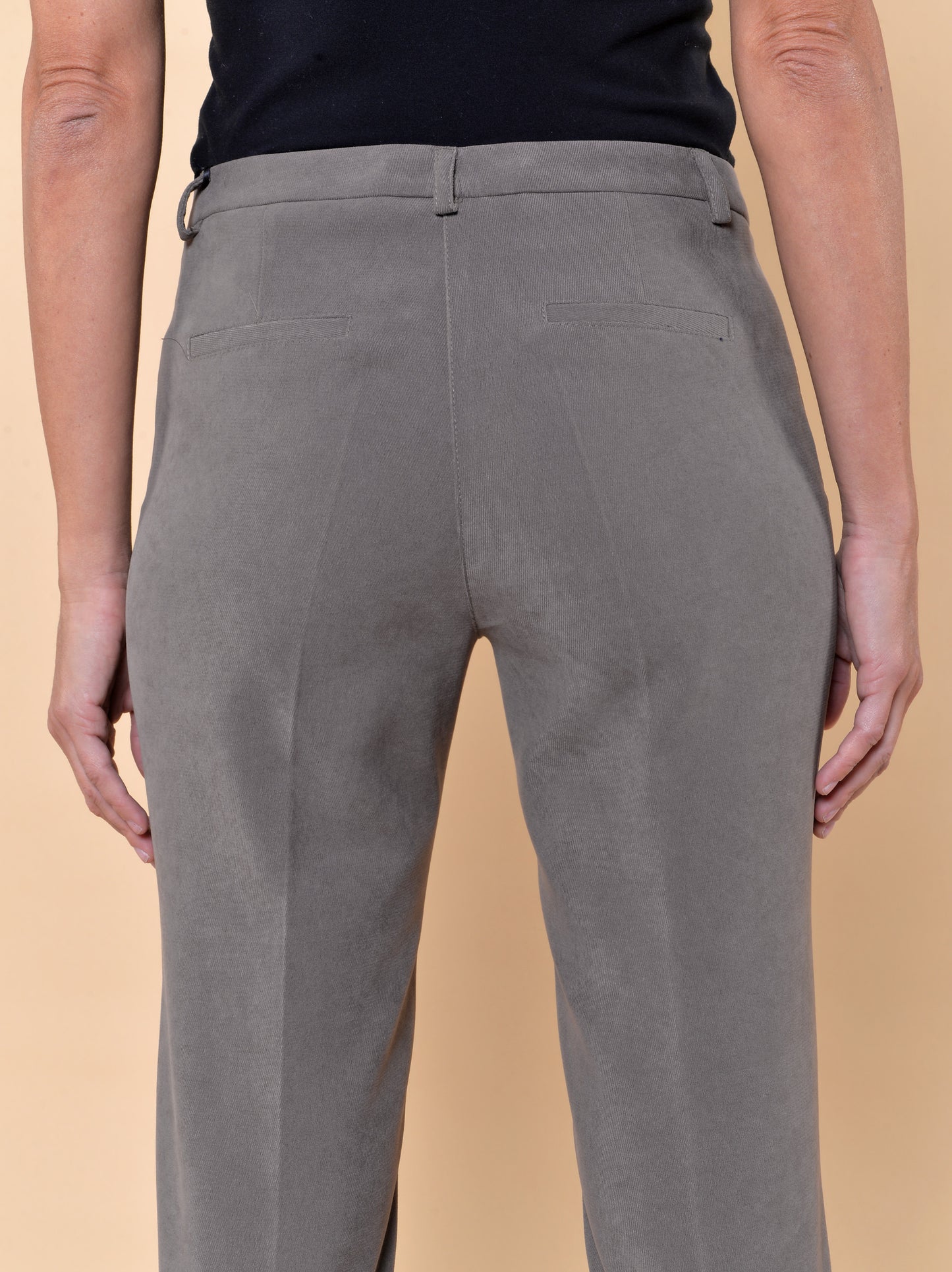 Pantaloni a Sigaretta in Vellutino Noce