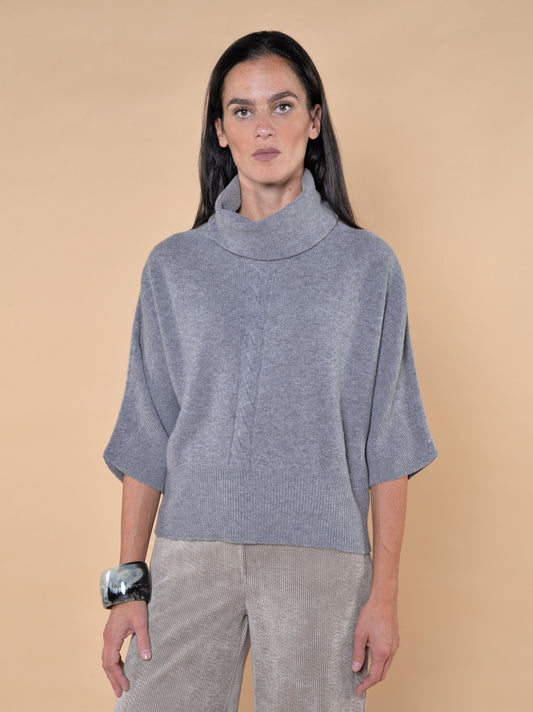 Maglia in Misto Lana Collo Ciambella con Treccia Grigia