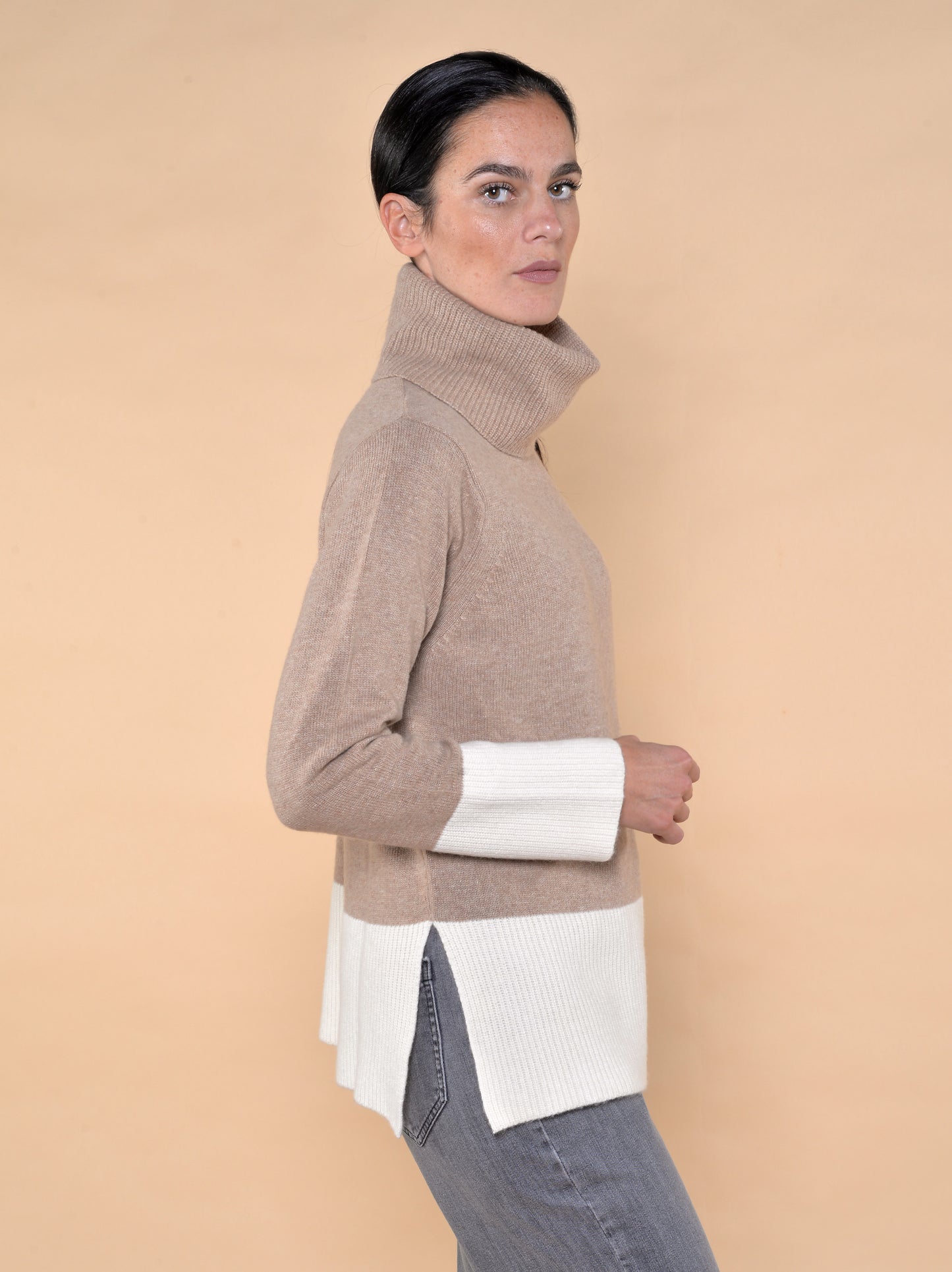 Maglia Misto Lana Collo a Ciambella Bicolore Cammello Panna