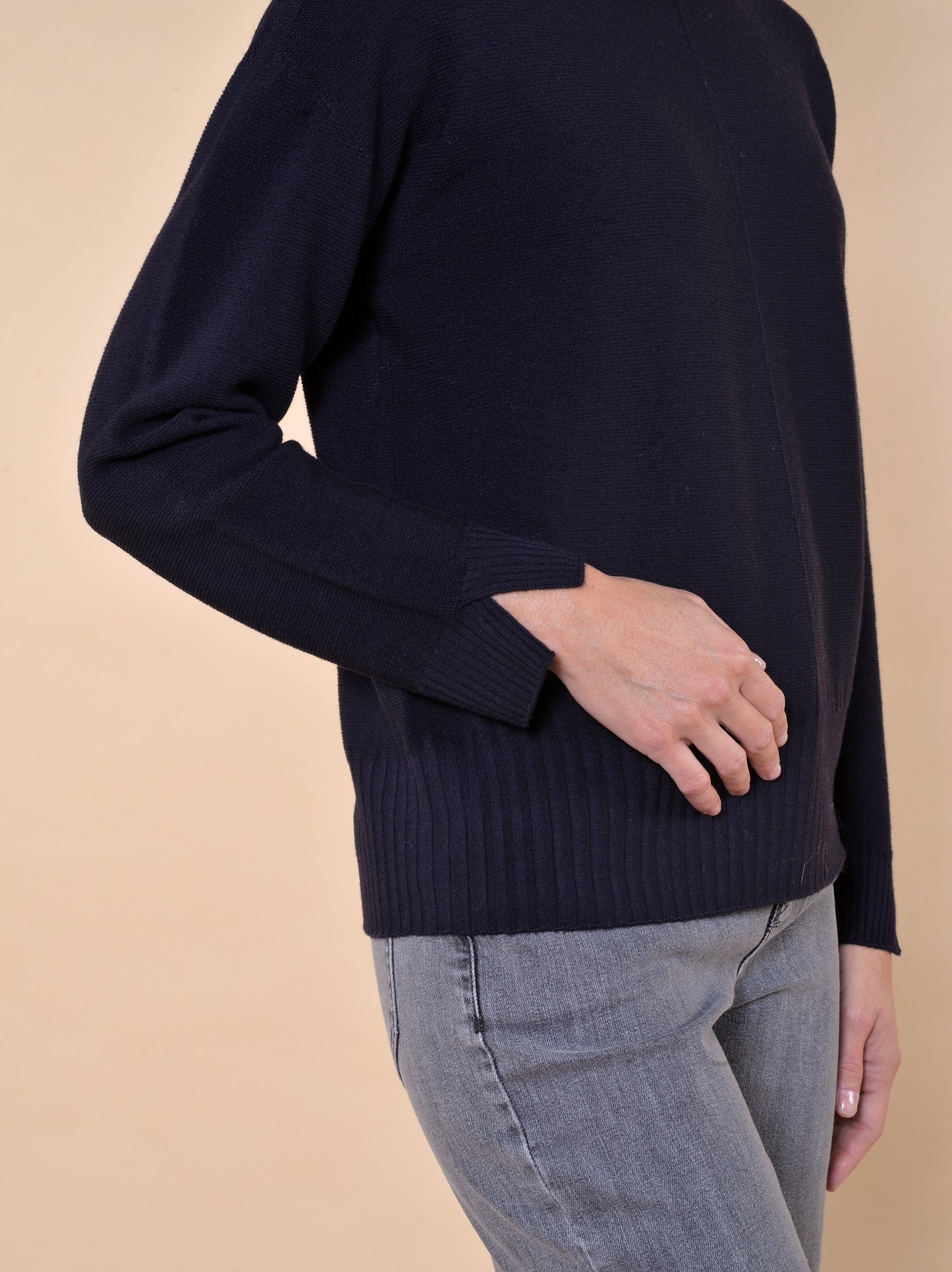 Maglia in Lana Blu Girocollo con Spacchetti sulla Manica