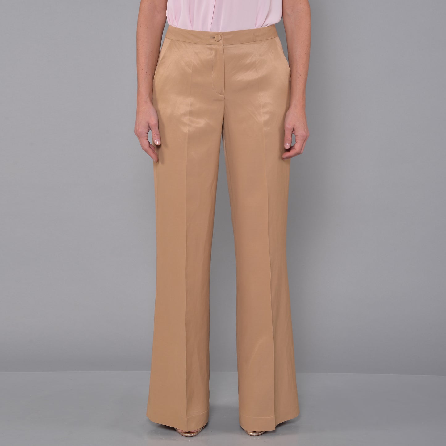 Hose mit weitem Bein aus Leinen-Viskose-Satin in Karamell